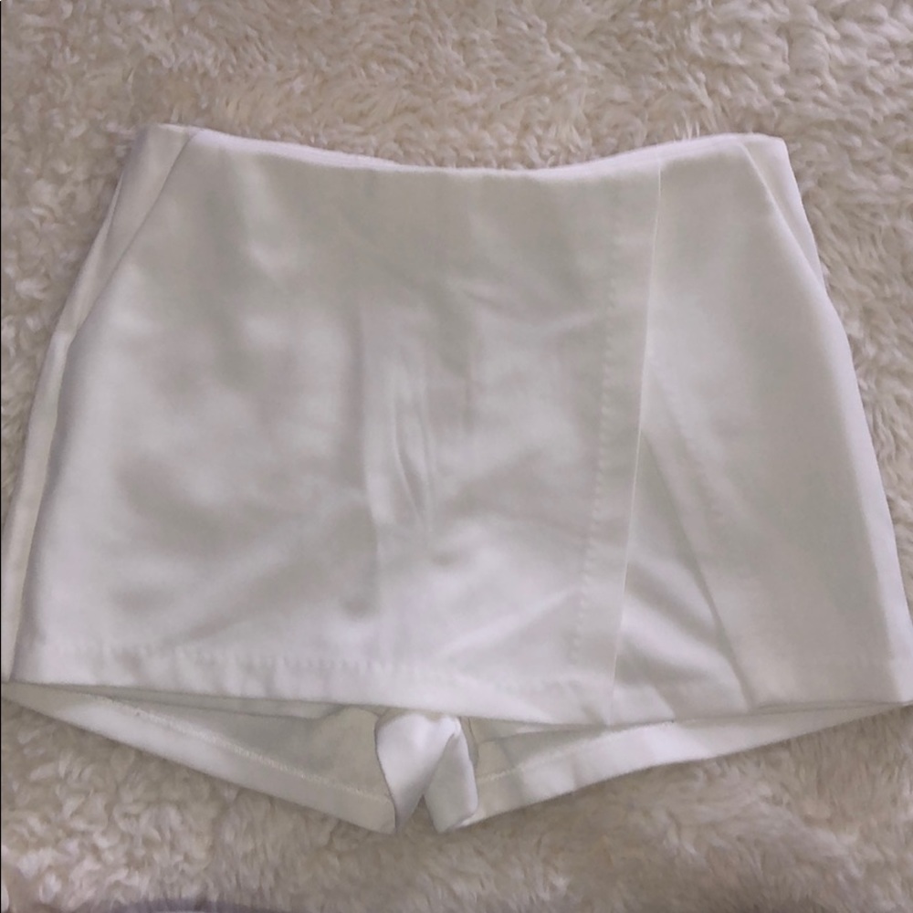 Forever 21 white shorts